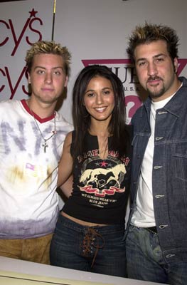 Lance Bass, Emmanuelle Chriqui and Joey Fatone at event of On the Line (2001)