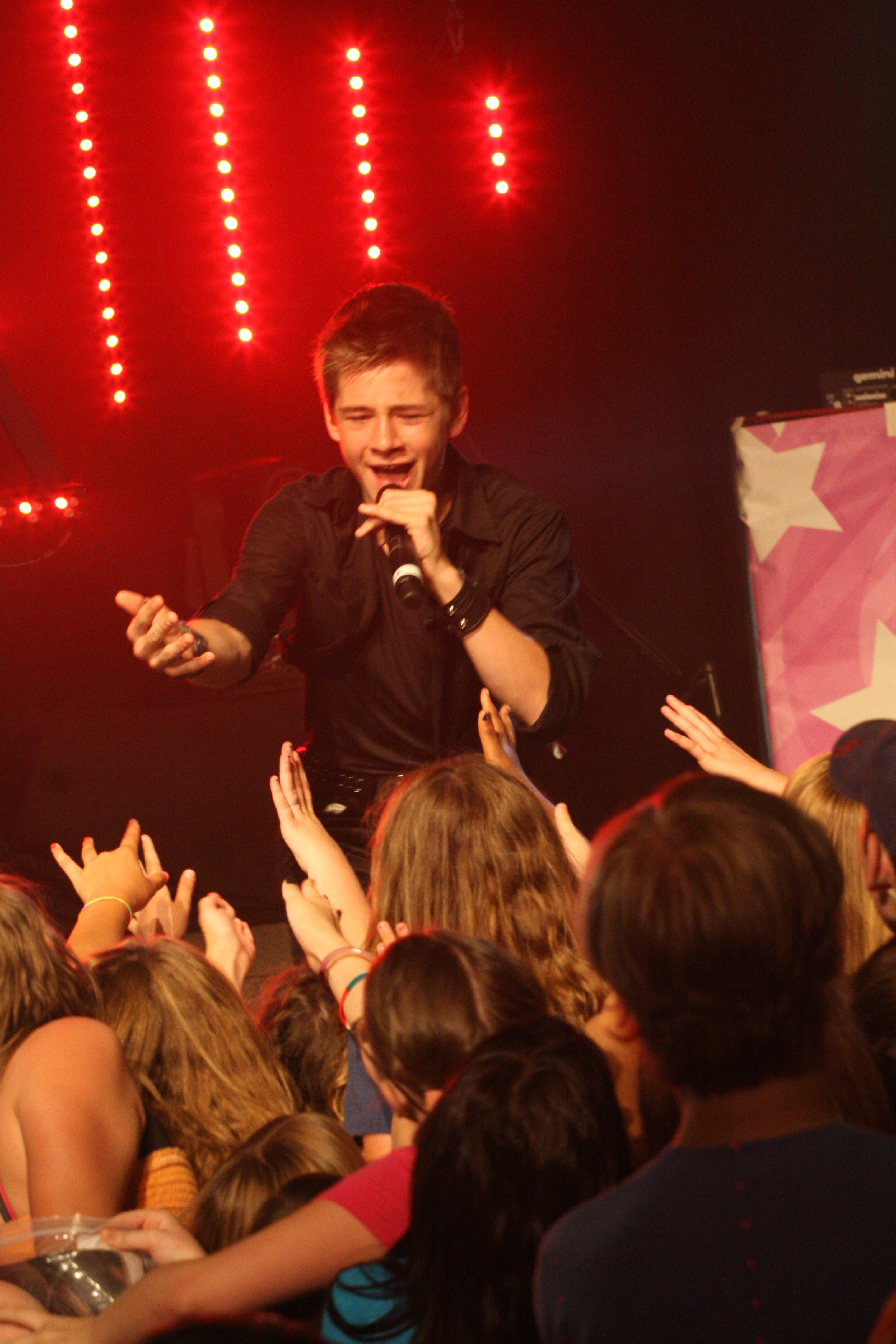 Luke Benward in Concert 2009