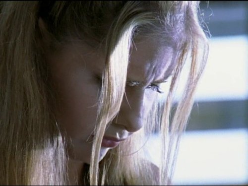 Still of Sarah Michelle Gellar in Vampyru zudike (1997)
