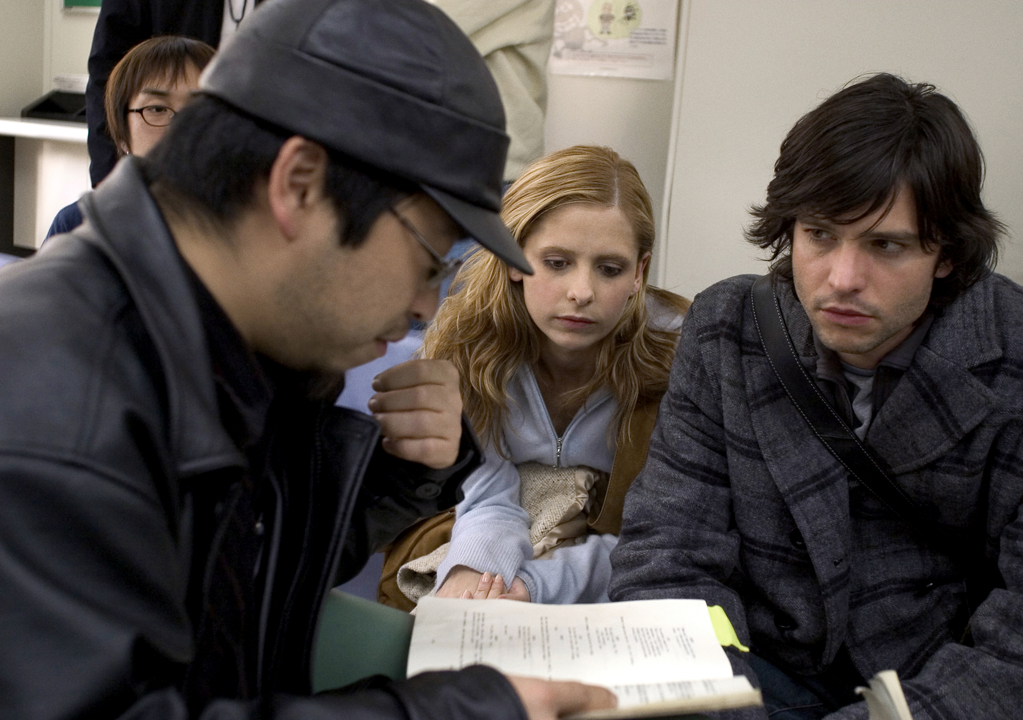 Still of Sarah Michelle Gellar, Jason Behr and Takashi Shimizu in Pagieza (2004)