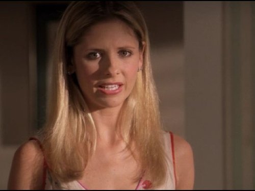 Still of Sarah Michelle Gellar in Vampyru zudike (1997)