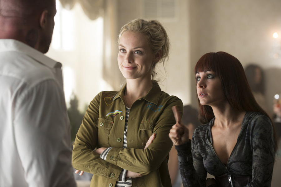 Still of Rachel Skarsten and Ksenia Solo in Lost Girl (2010)