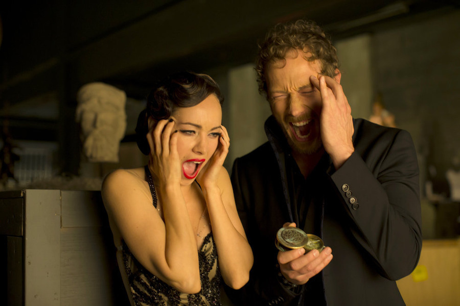Still of Kris Holden-Ried and Ksenia Solo in Lost Girl (2010)