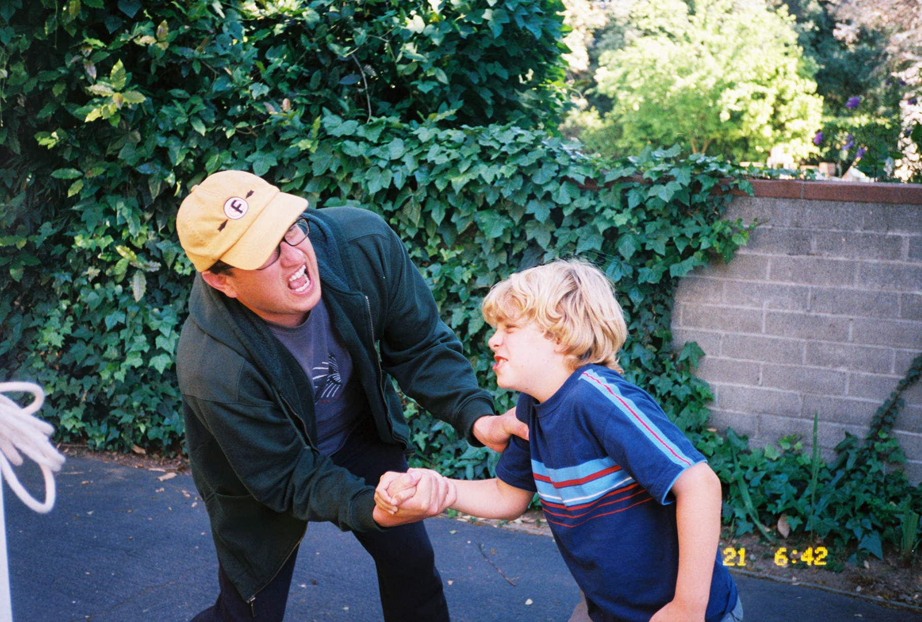 Arm wrestling Jesse Dylan, director of 