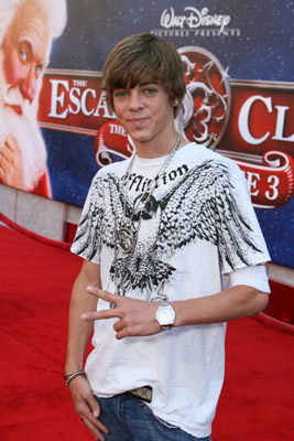 Ryan Sheckler at event of The Santa Clause 3: The Escape Clause (2006)