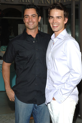 Christopher Gorham and Danny Pino at event of Out of Practice (2005)