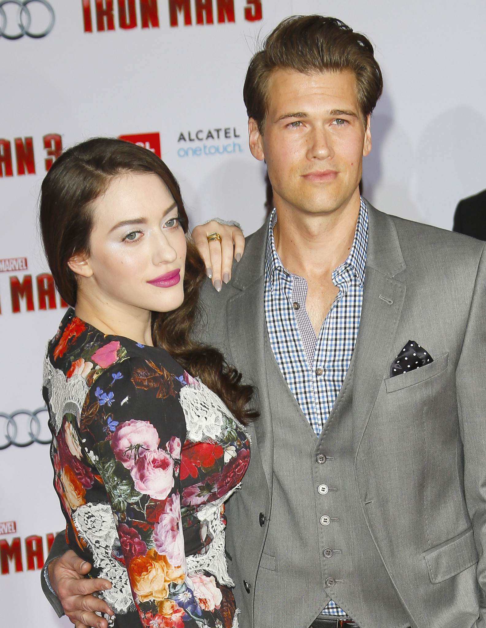 Kat Dennings and Nick Zano at event of Gelezinis zmogus 3 (2013)