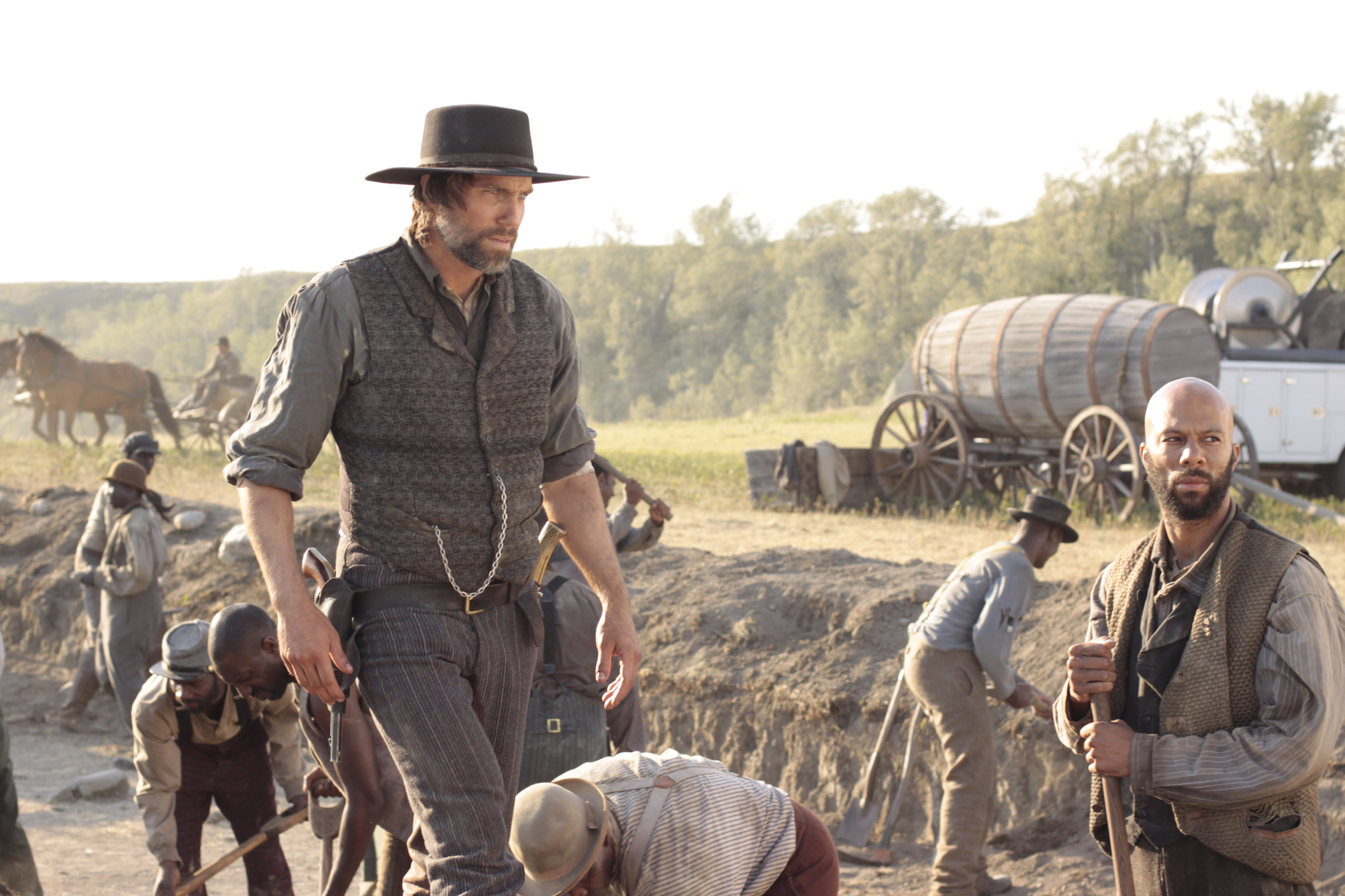 Still of Anson Mount and Common in Hell on Wheels (2011)