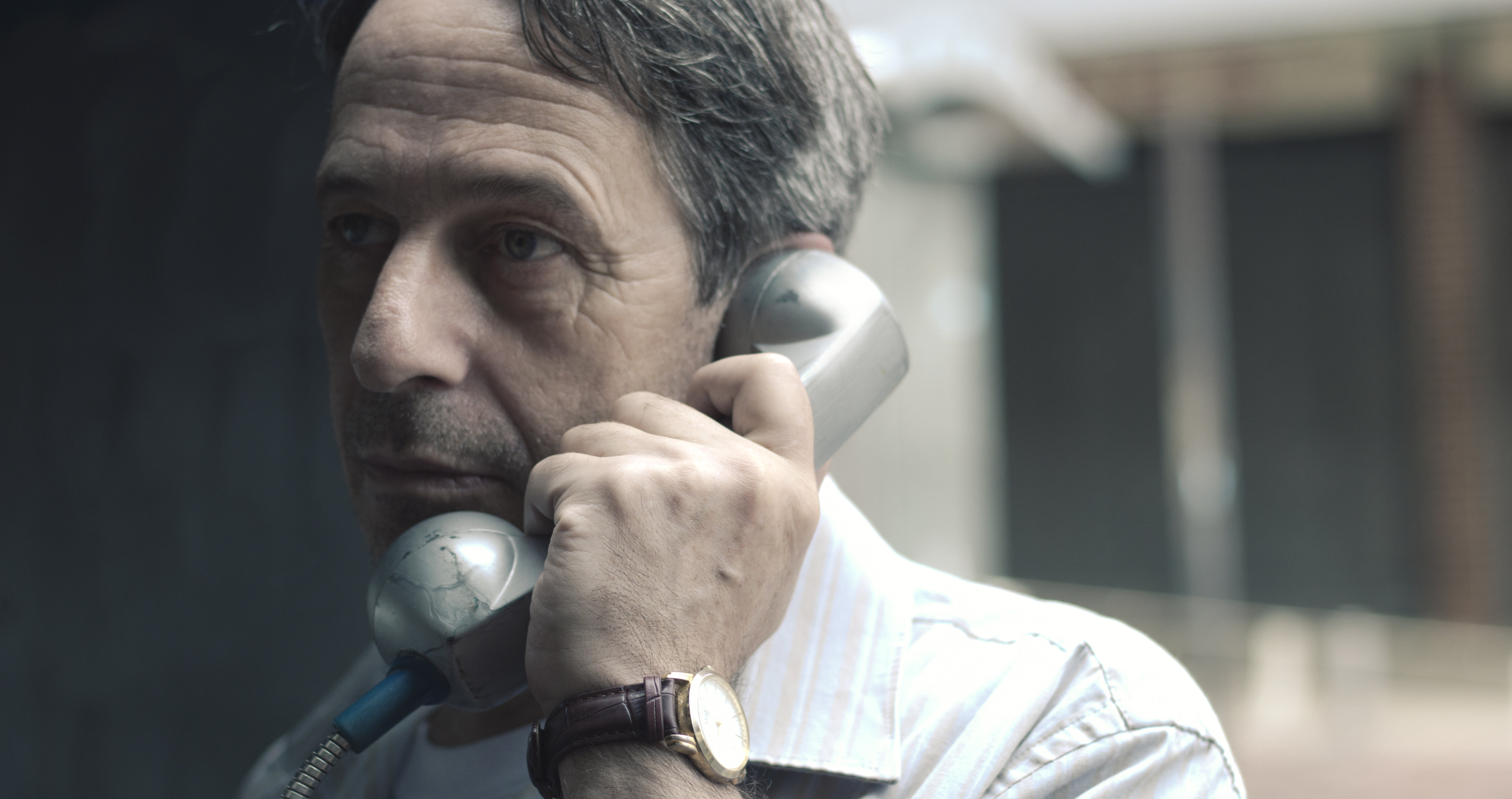 Still of Alfredo Castro in Desde allá (2015)