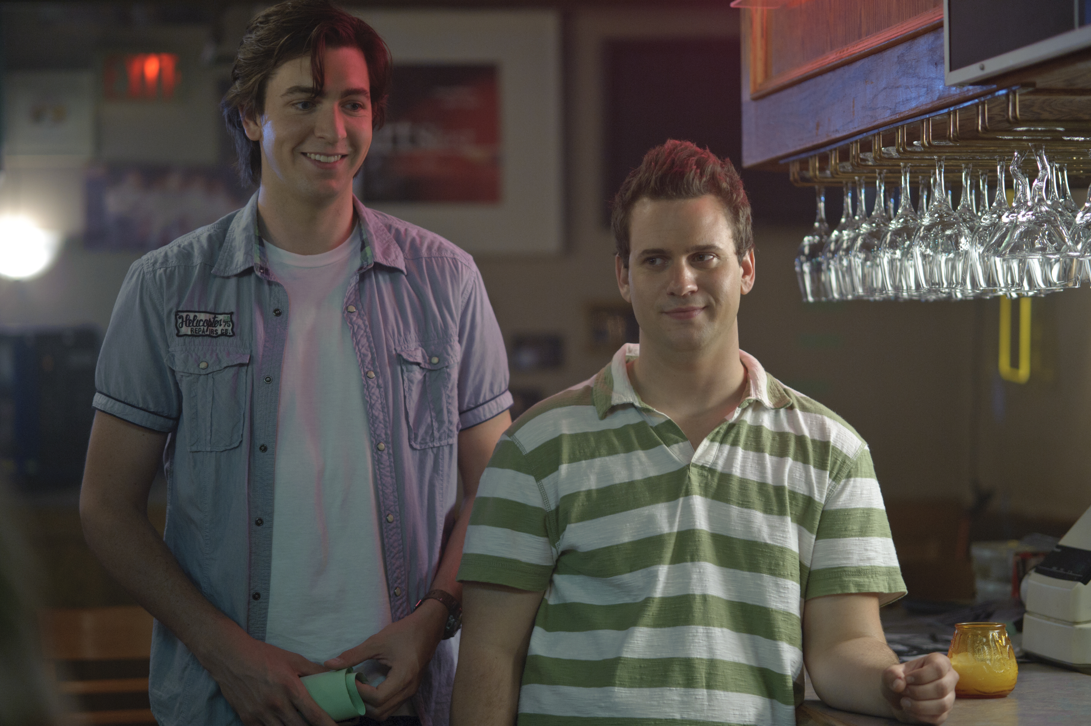 Still of Nicholas Braun and Hunter Cope in Date and Switch (2014)