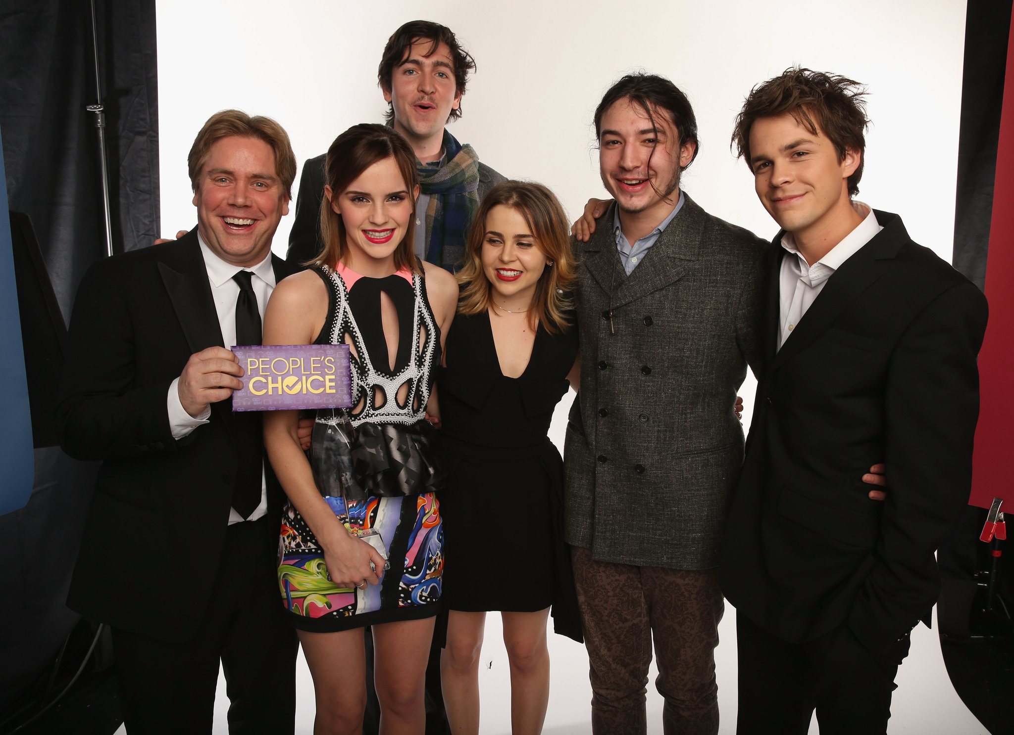 Stephen Chbosky, Emma Watson, Mae Whitman, Nicholas Braun, Johnny Simmons and Ezra Miller at event of The Perks of Being a Wallflower (2012)