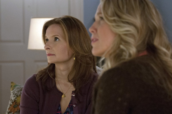 Still of Lennon Parham and Jessica St. Clair in Best Friends Forever (2012)