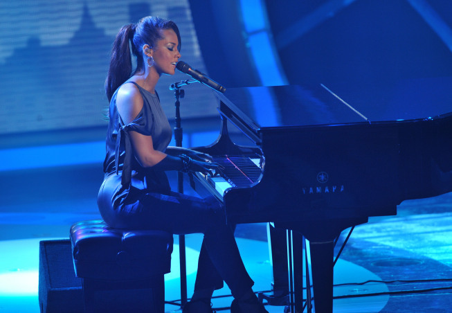 Still of Alicia Keys in American Idol: The Search for a Superstar (2002)