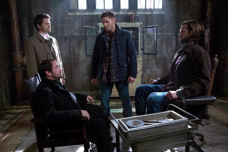 Still of Jensen Ackles, Misha Collins, Jared Padalecki and Mark Sheppard in Supernatural (2005)