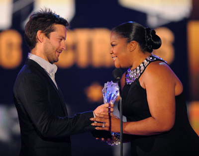 Tobey Maguire and Mo'Nique at event of 15th Annual Critics' Choice Movie Awards (2010)