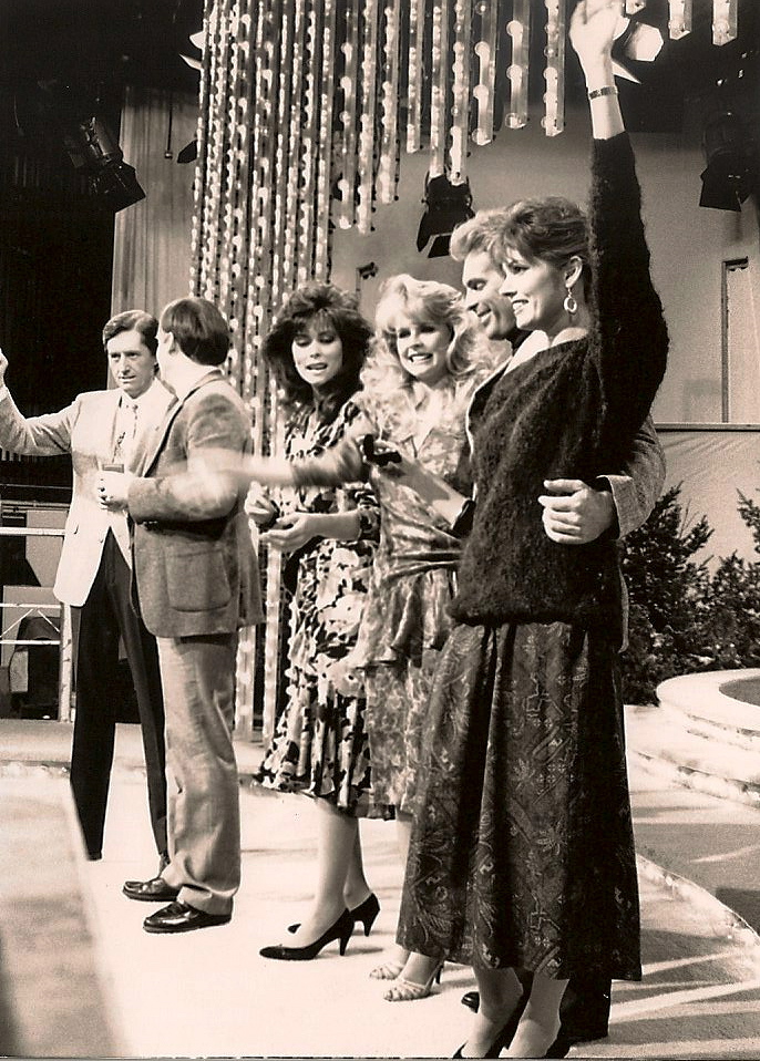 NBC's Sale of the Century US, 1980's Jim Perry, Contestant, Summer Bartholomew, Lynnda Herrick, David Gibbs, and Lou Mulford