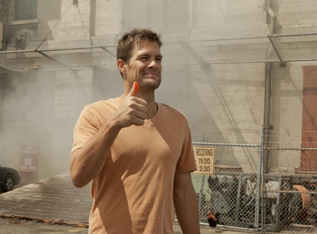 Still of Geoff Stults in The Finder: An Orphan Walks Into a Bar (2012)