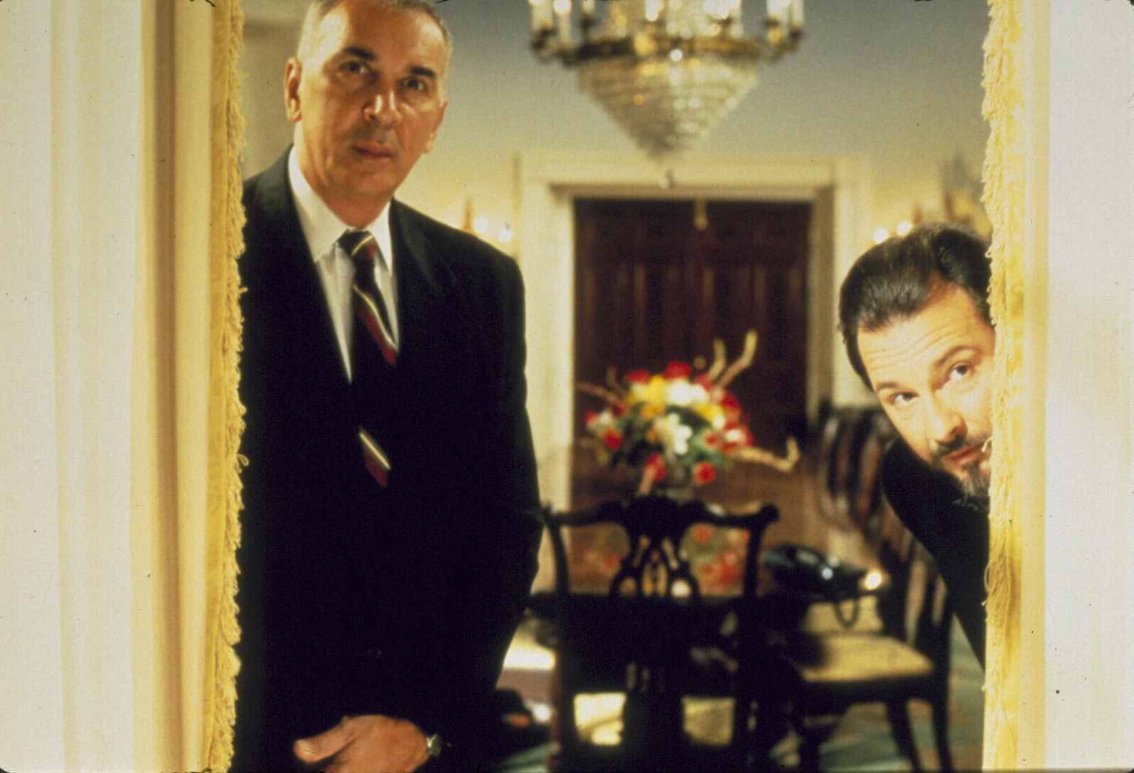 Still of Frank Langella and Kevin Dunn in Dave (1993)