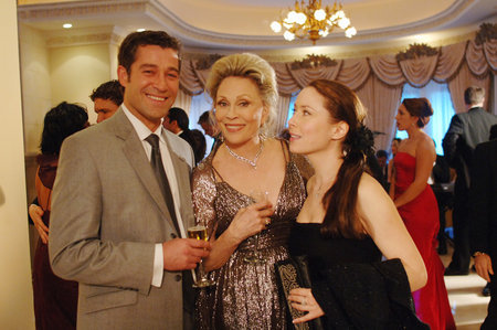 Faye Dunaway, Steven Brand and Agata Gotova in Say It in Russian (2007)