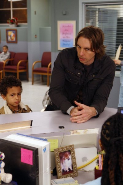 Still of Dax Shepard and Tyree Brown in Parenthood (2010)