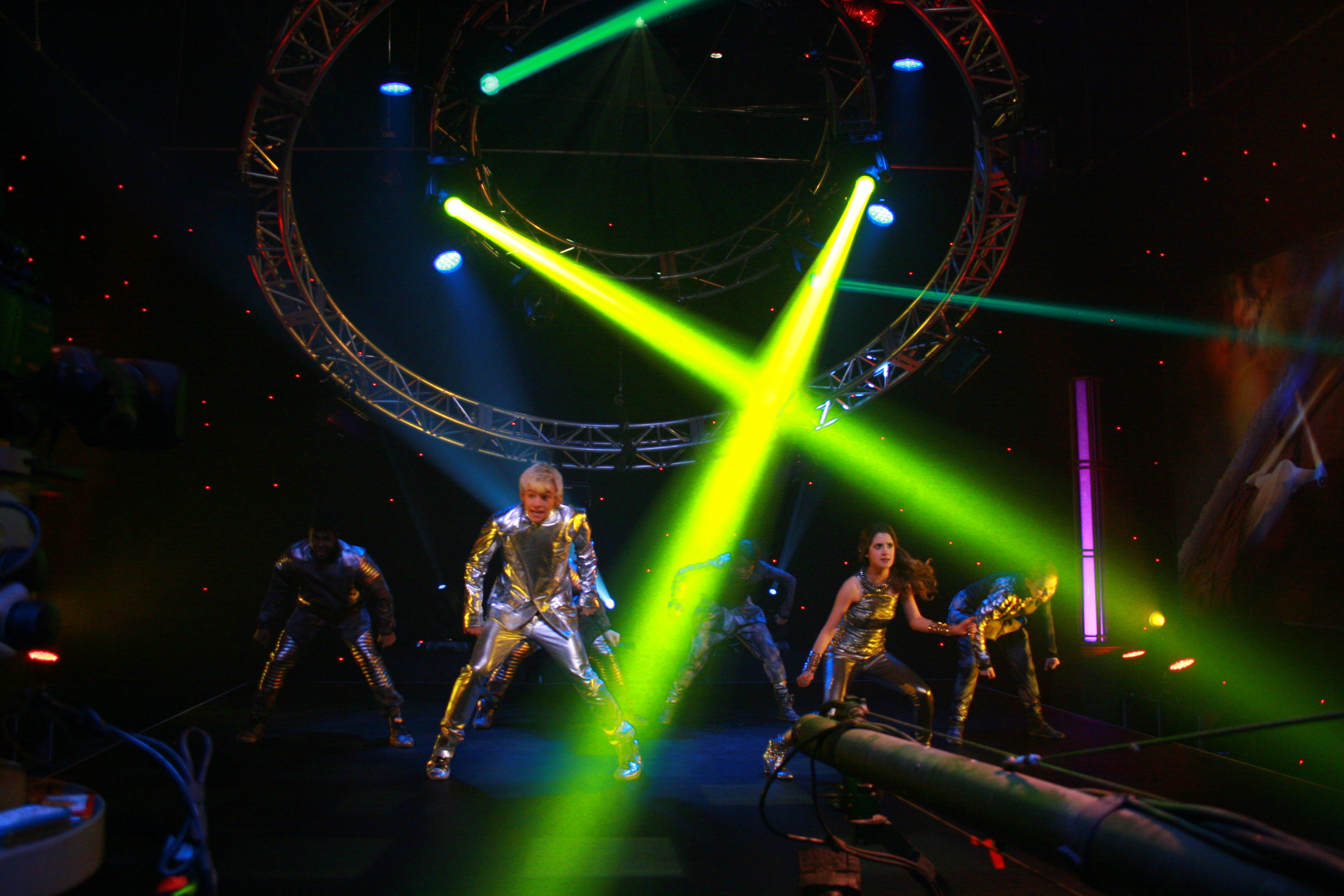 Austin and Ally Dance Performance