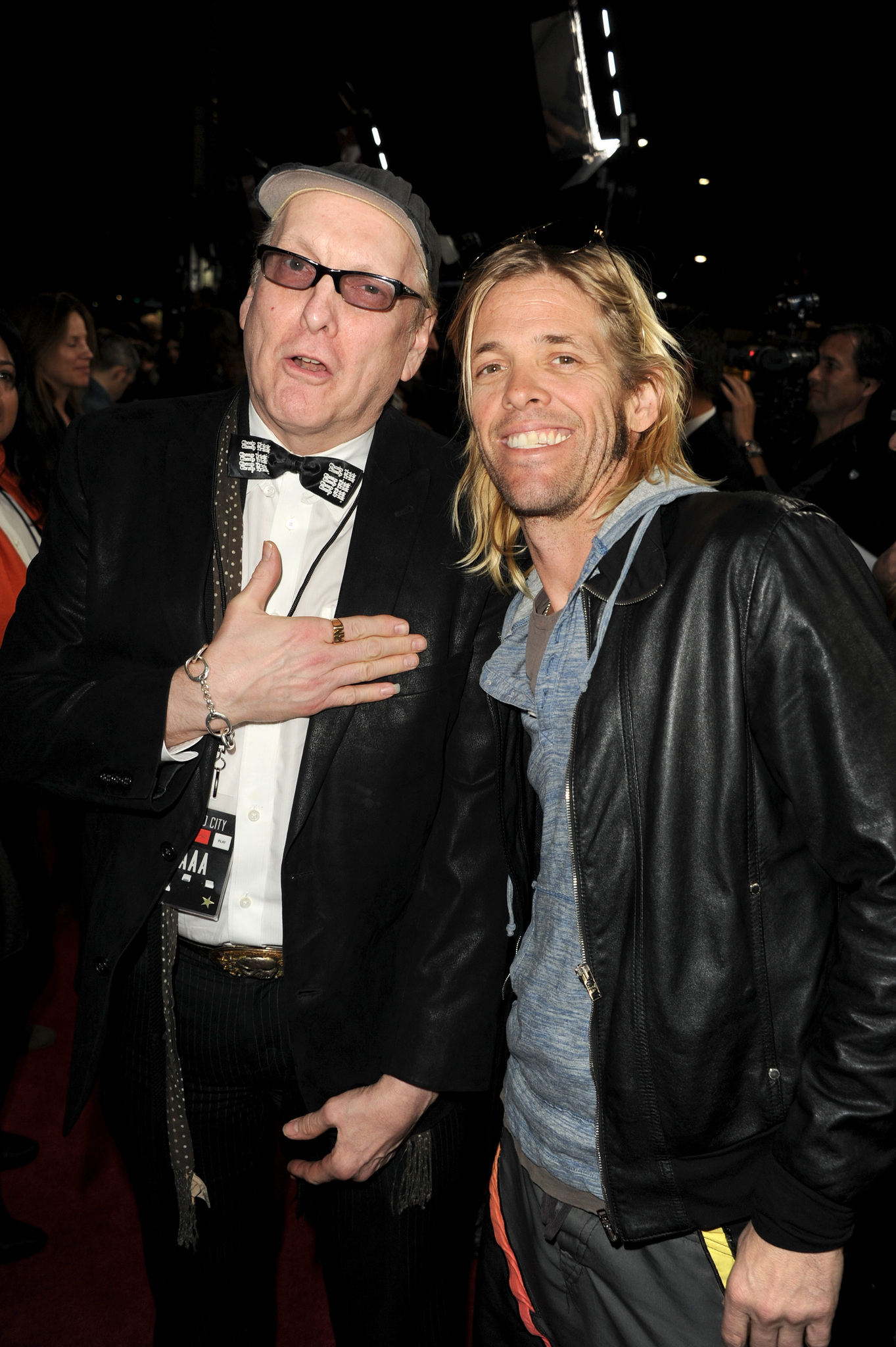 Rick Nielsen and Taylor Hawkins at event of Sound City (2013)