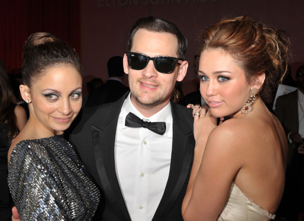 Joel Madden, Miley Cyrus and Nicole Richie at event of The 82nd Annual Academy Awards (2010)