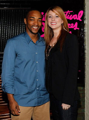 Diane Neal and Anthony Mackie at event of Happythankyoumoreplease (2010)