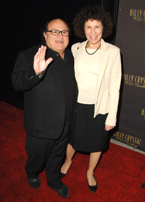 Danny DeVito and Rhea Perlman