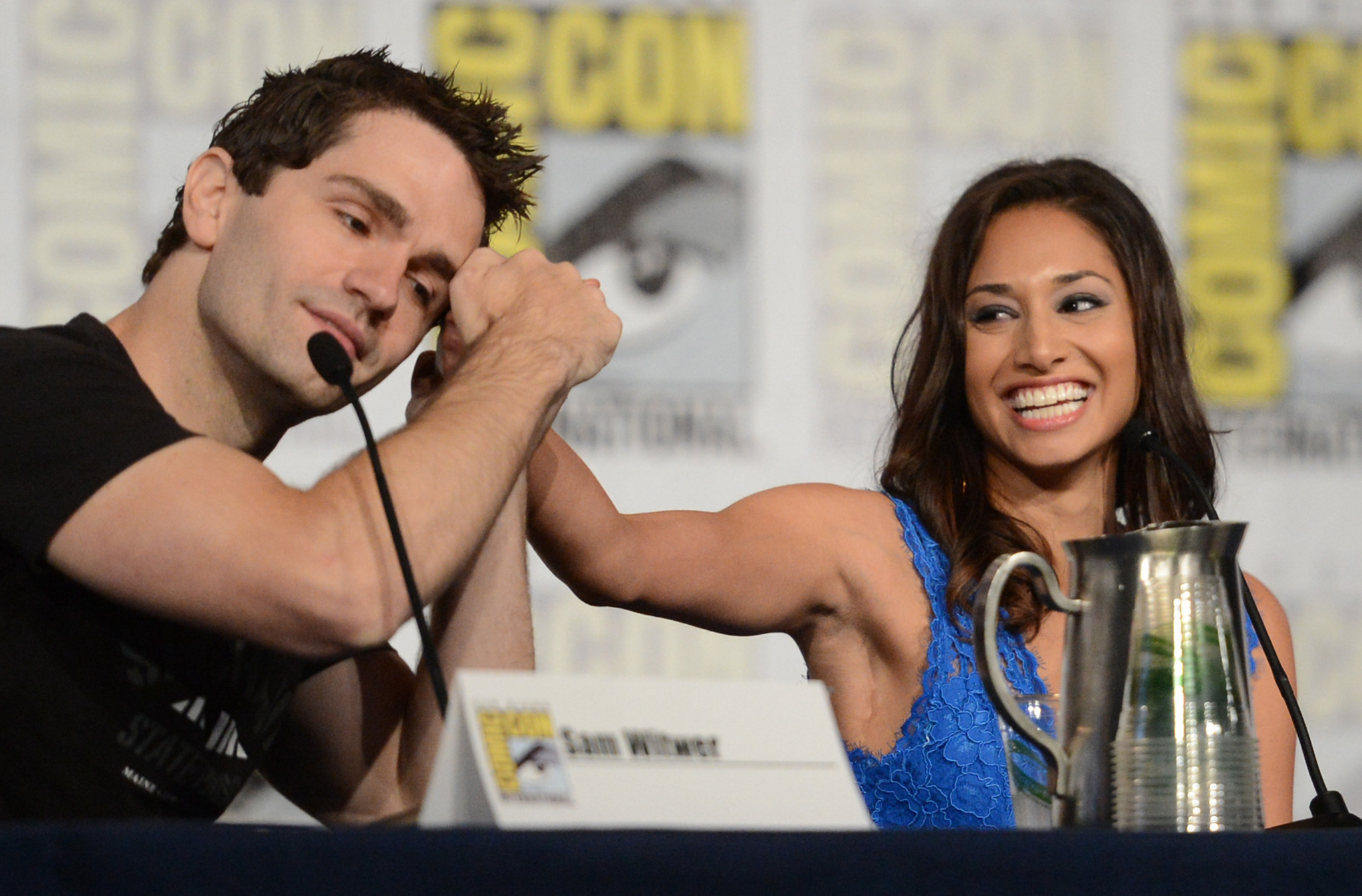 Meaghan Rath and Sam Witwer at event of Being Human (2011)