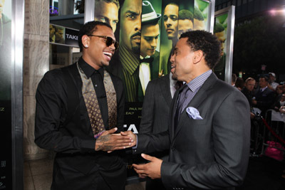 Michael Ealy and Chris Brown at event of Takers (2010)