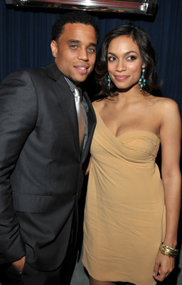 Rosario Dawson and Michael Ealy at event of Septynios sielos (2008)