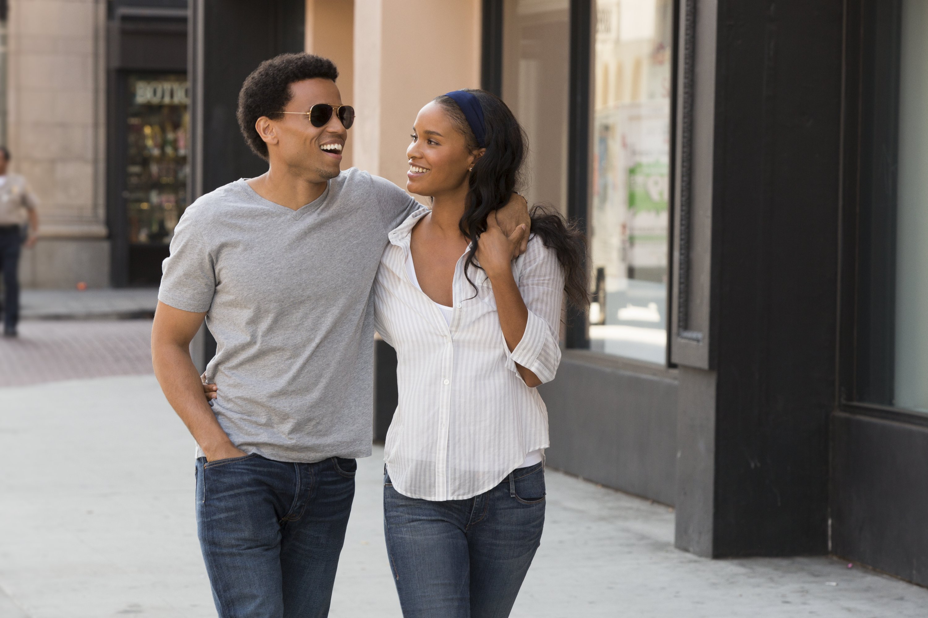 Still of Joy Bryant and Michael Ealy in About Last Night (2014)