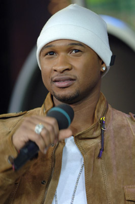 Usher Raymond at event of Total Request Live (1999)