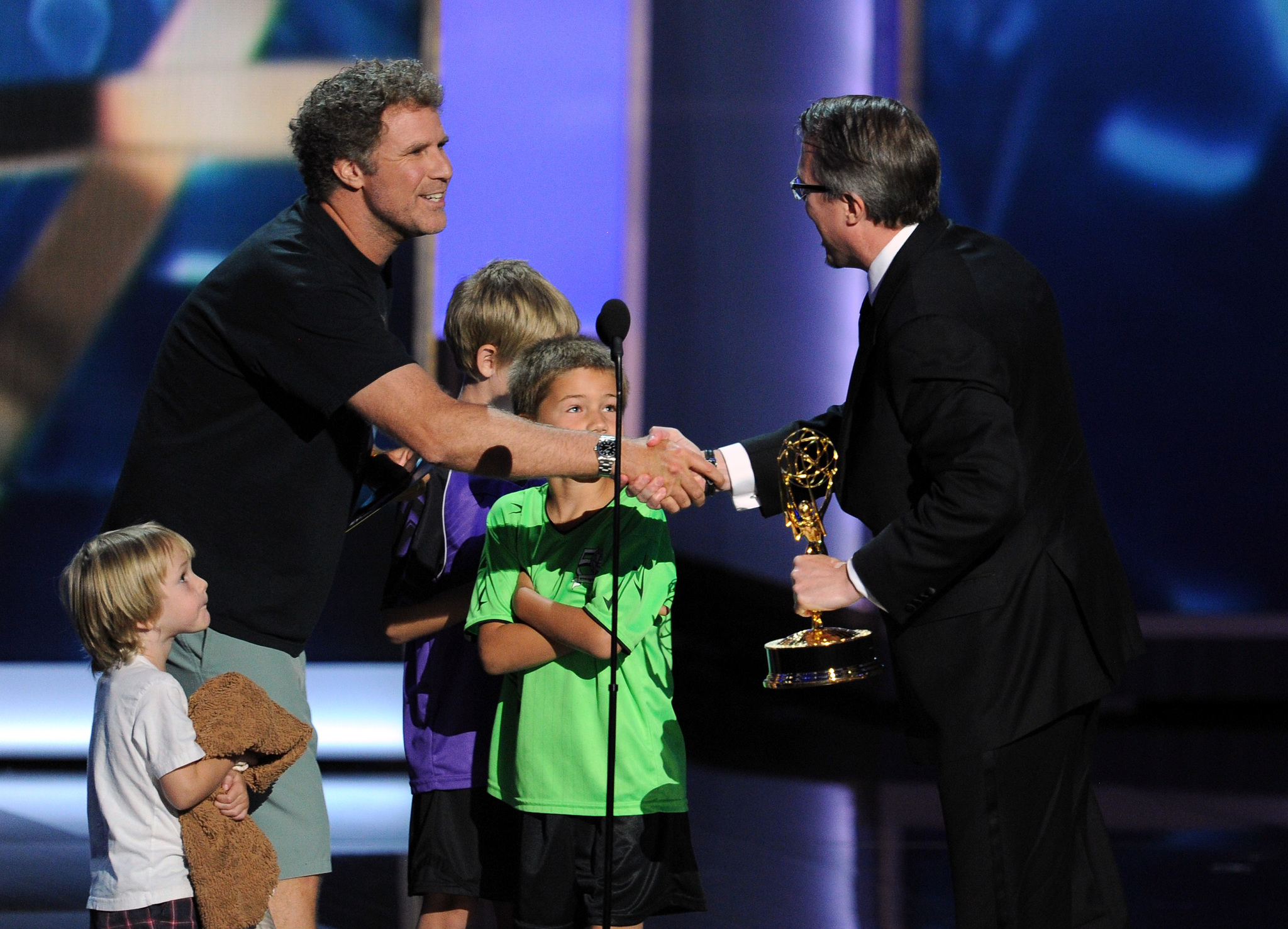 Will Ferrell and Vince Gilligan at event of The 65th Primetime Emmy Awards (2013)