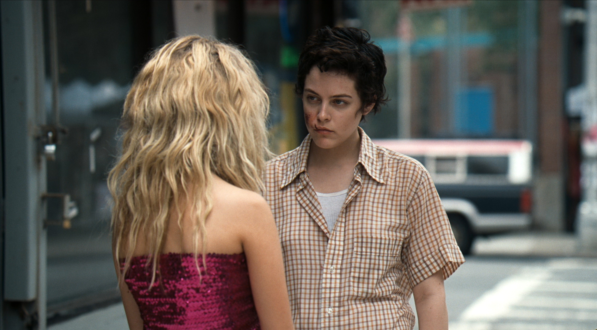 Still of Juno Temple and Riley Keough in Jack & Diane (2012)