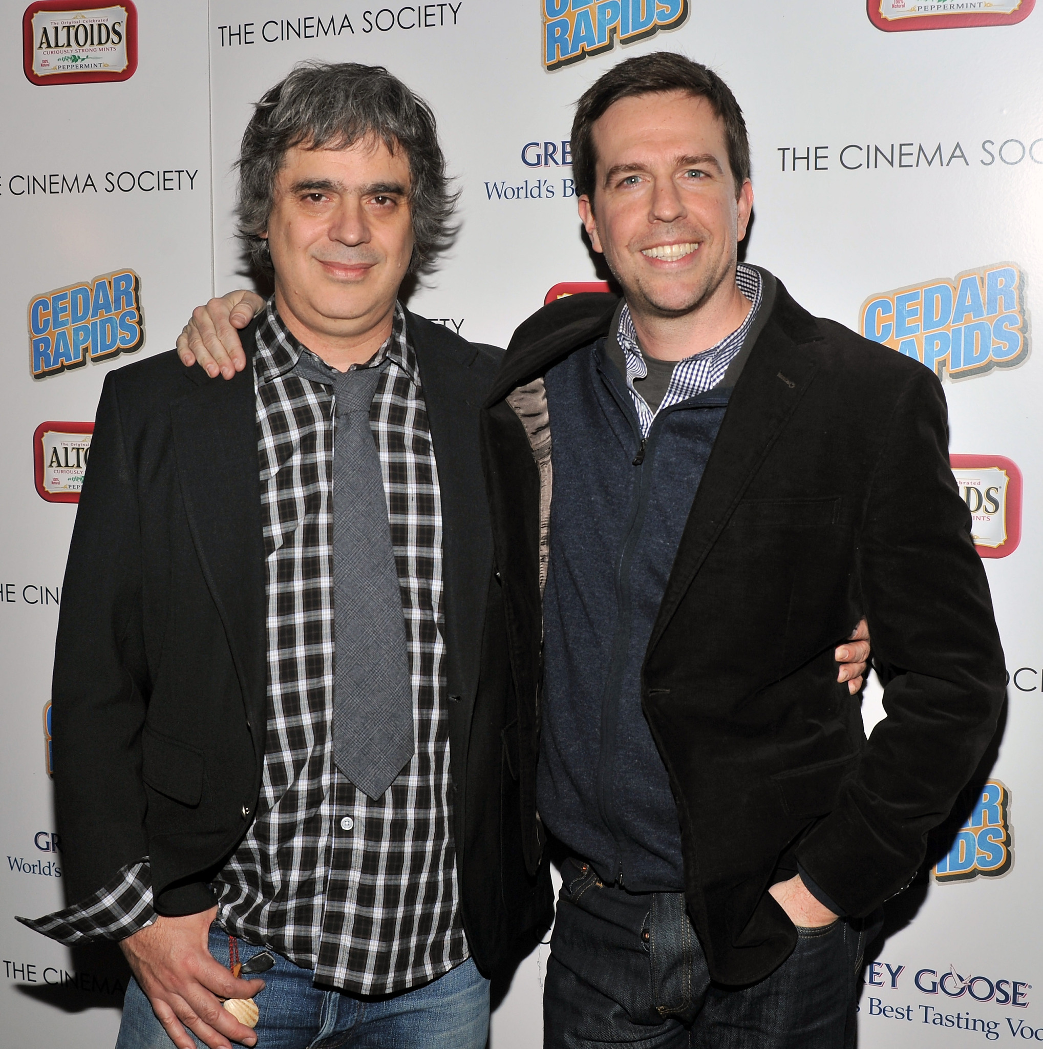 Miguel Arteta and Ed Helms at event of Cedar Rapids (2011)