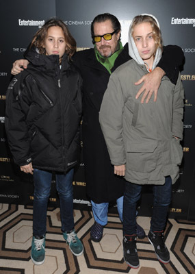 Julian Schnabel, Olmo Schnabel and Cy Schnabel at event of The Wrestler (2008)