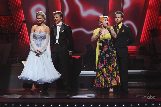 Still of Joanna Krupa, Kelly Osbourne and Derek Hough in Dancing with the Stars (2005)