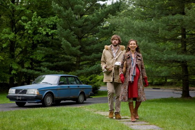 Still of Maya Rudolph and John Krasinski in Away We Go (2009)