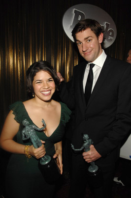 John Krasinski and America Ferrera at event of 13th Annual Screen Actors Guild Awards (2007)