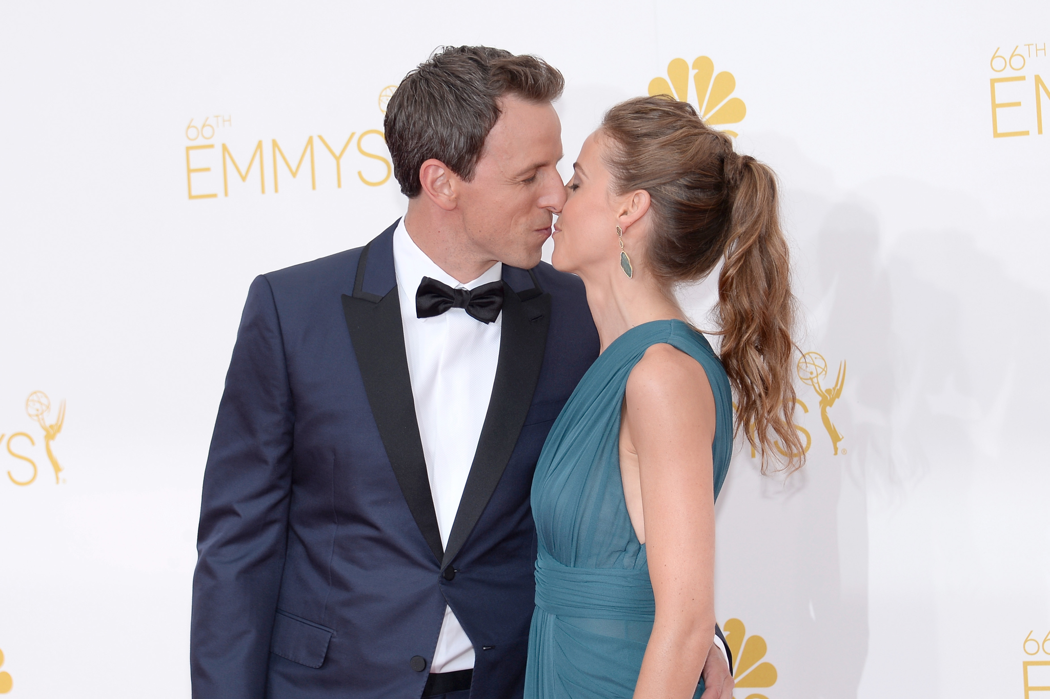 Seth Meyers and Alexi Ashe at event of The 66th Primetime Emmy Awards (2014)