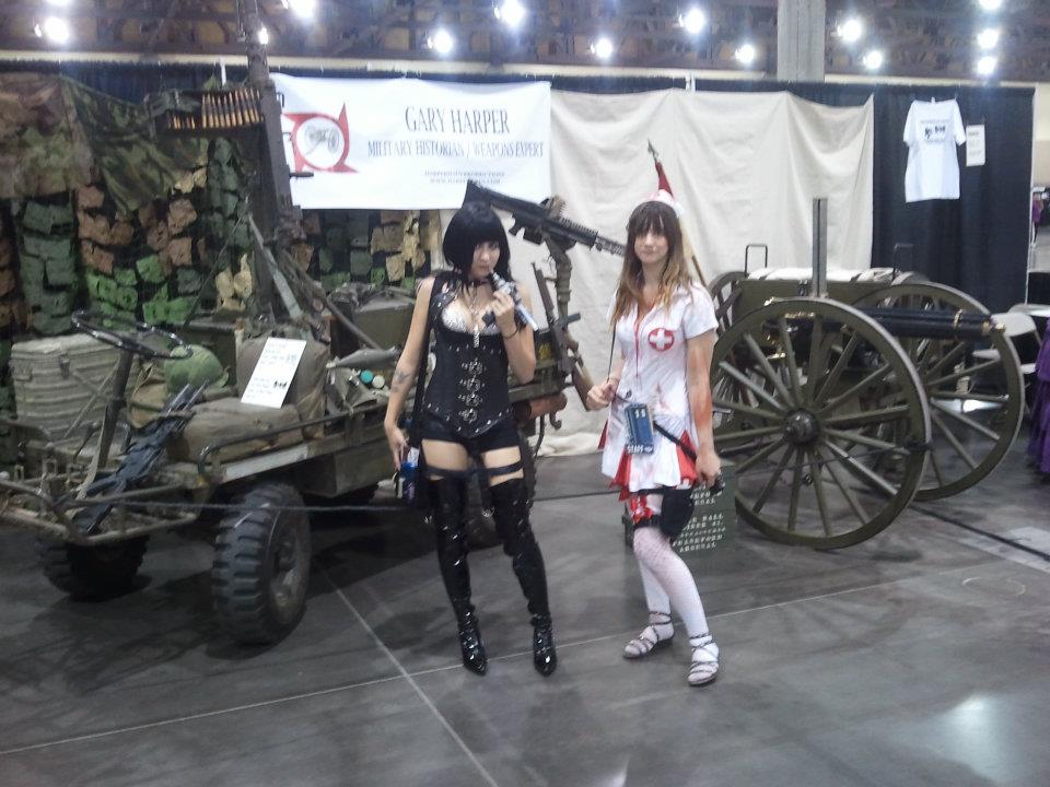2012 Comic-con display of Zombie killing mule and Gatling gun from DW3. Extras not included.