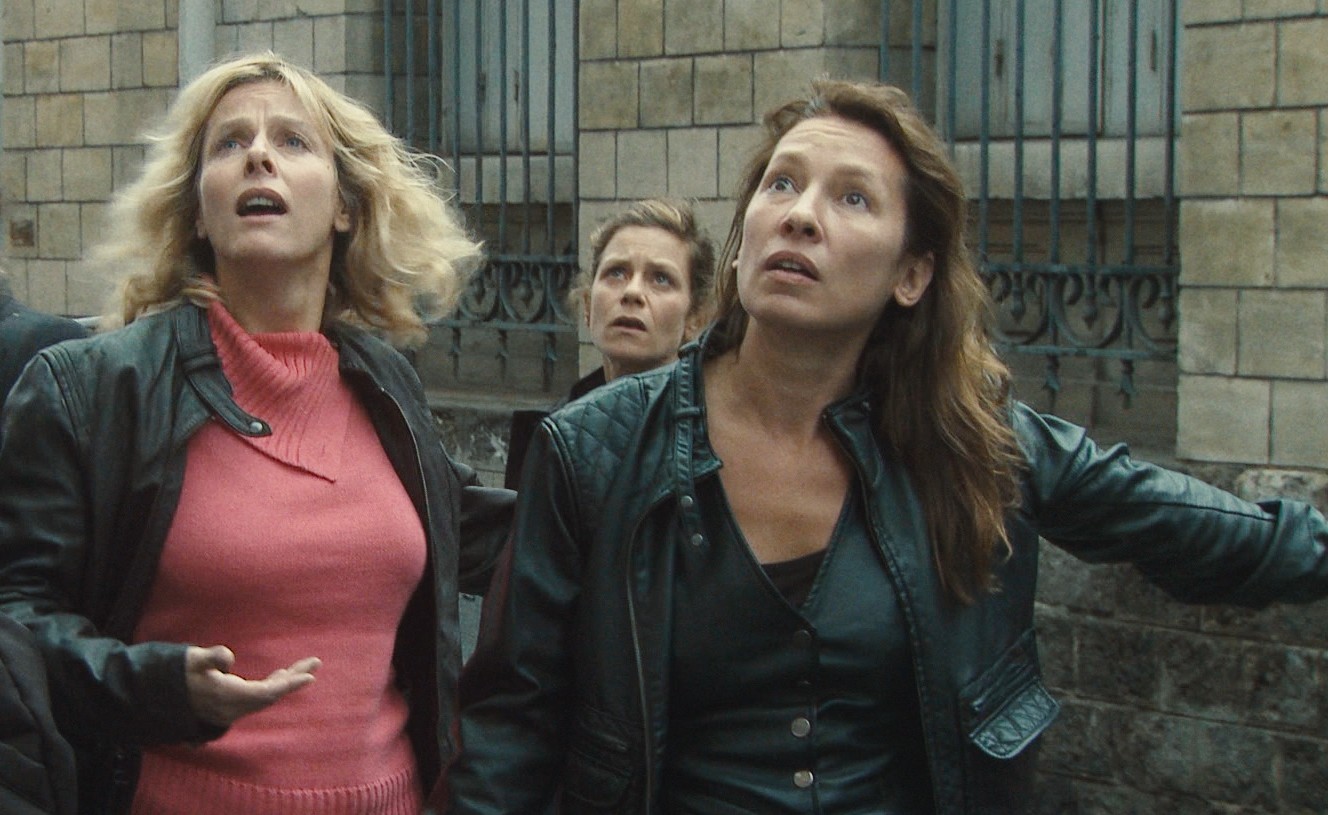 Still of Emmanuelle Bercot, Marina Foïs and Karin Viard in Polisse (2011)