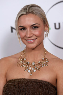 Samaire Armstrong at event of The 66th Annual Golden Globe Awards (2009)