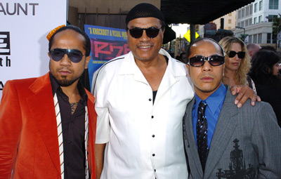 Billy Dee Williams, Richmond Talauega and Anthony Talauega at event of Rize (2005)