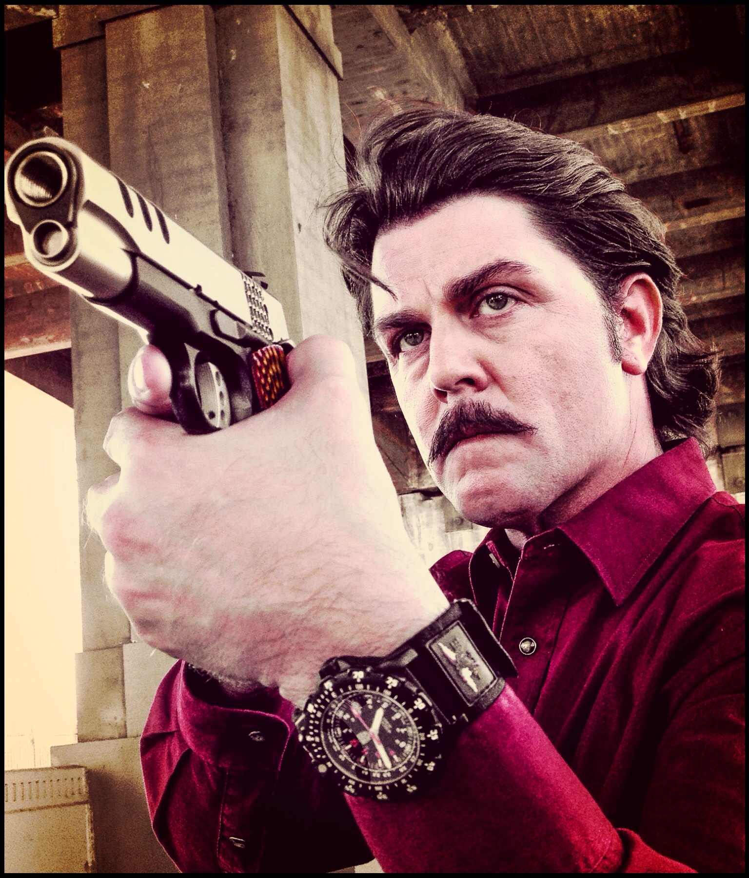 Johnny Dowers as Detective Tim Cooper with his S&W 1911 on The Bridge FX