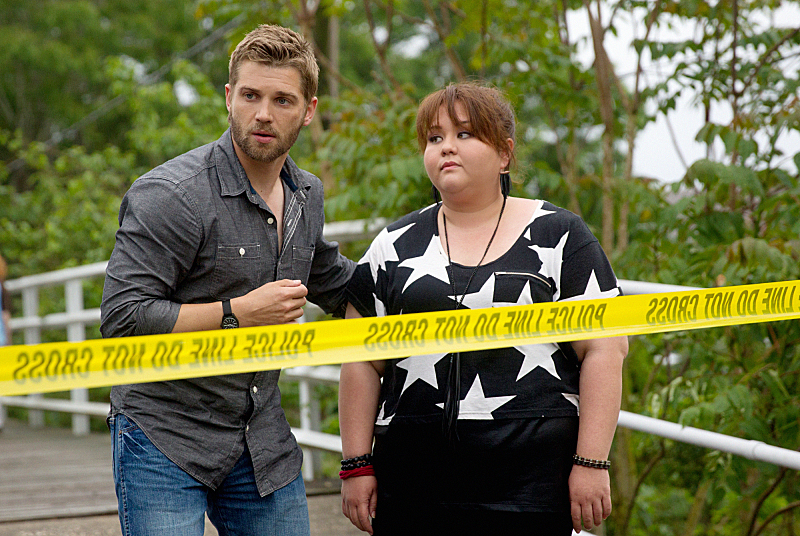 Still of Mike Vogel and Jolene Purdy in Under the Dome (2013)