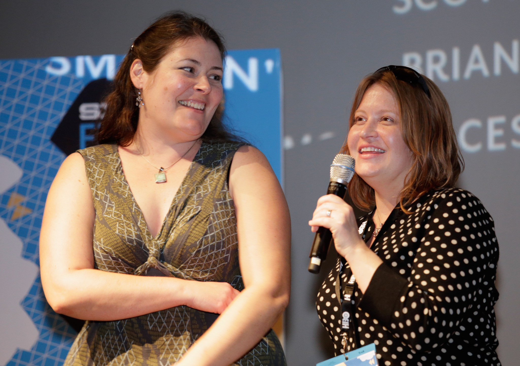 Amy Lowe and Jen McGowan at event of Kelly & Cal (2014)