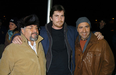 Christian Bale, Julio Fernandez and Carlos Fernandez at event of The Machinist (2004)